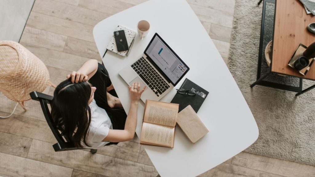 Aprende cómo una agencia SEO usa narrativas cautivadoras para mejorar elposicionamiento y conectar con tu audiencia digital.