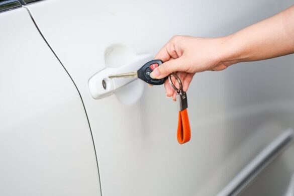 Conoce diferentes aspectos que debes tener en cuenta para evitar el riesgo de fraudes al vender un auto usado.