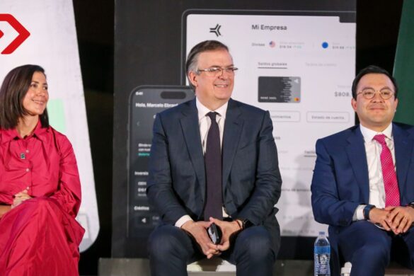Ebrard presenta Hecho en México, iniciativa con Stori, Kapital Bank y Banco Dondé, que integra movilidad y acceso financiero digital.